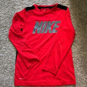 Nike Boys Dri-Fit sz Small